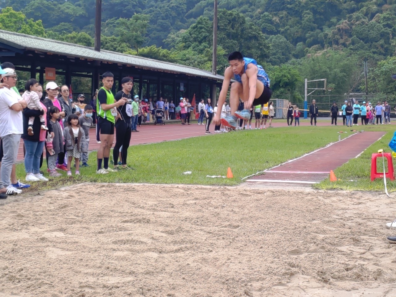 社會男子組跳遠選手
